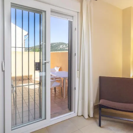 Zahara Sol Y By Qhotels